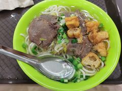 襄阳牛肉面-北大学一食堂