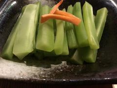 -湊湊火锅·茶憩(南京东路悦荟店)