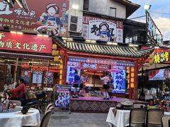 -刘姐啤酒鱼民族演艺餐厅(西街总店)