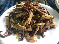 -小厨子私房菜·云南美食店