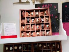 -LADY FAFA(巨鹿路陕西南路路口店)