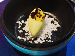 -华凌牛庄西餐厅(乌鲁木齐华凌美爵大饭店)