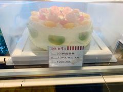 -红宝石·鲜奶小方·海派西点房(浦三店)