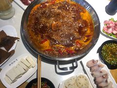 -百口川老火锅(西科大新区店)