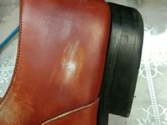 -京伟修鞋洗鞋奢侈品皮具护理店