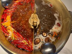 -小龙翻大江文化火锅(宽窄店)