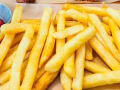 -必胜客(尹山湖歌林公园店)