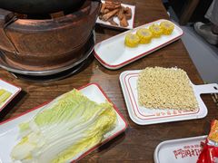 -阿润打边炉·鲜切鸡煲(华漕店)