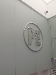 -PE SALON