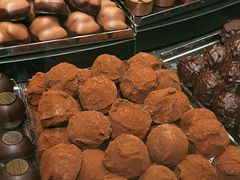 -Laderach 莱德拉(上海环贸iapm店)