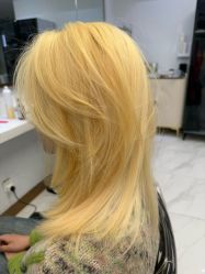 -镁连社·美联社