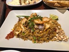 泰味海鲜炒饭-卡朋厨房(289艺术园区店)