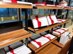 -Laderach 莱德拉(上海环贸iapm店)