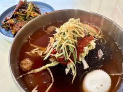 -服务大楼冷面(延大店)