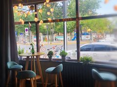 -ZING COFFEE 镜咖啡