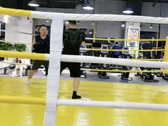 -健变健身俱乐部(前海天虹商场店)