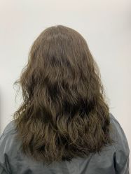 -诗悦发型SALON·圣罗兰店