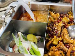 -鸡遇虾煲干锅火锅(小寨金莎店)