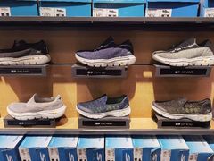 -斯凯奇(八达岭奥特莱斯店)