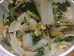 -郎吞虎咽酸辣粉(第一桥店)