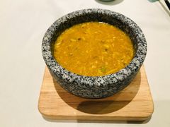 蟹粉豆腐煲-蝶园·装修中(BFC外滩金融中心店)