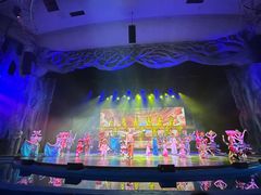 -勐巴拉娜西超级歌舞秀