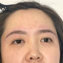-一个差评成就的纹眉店