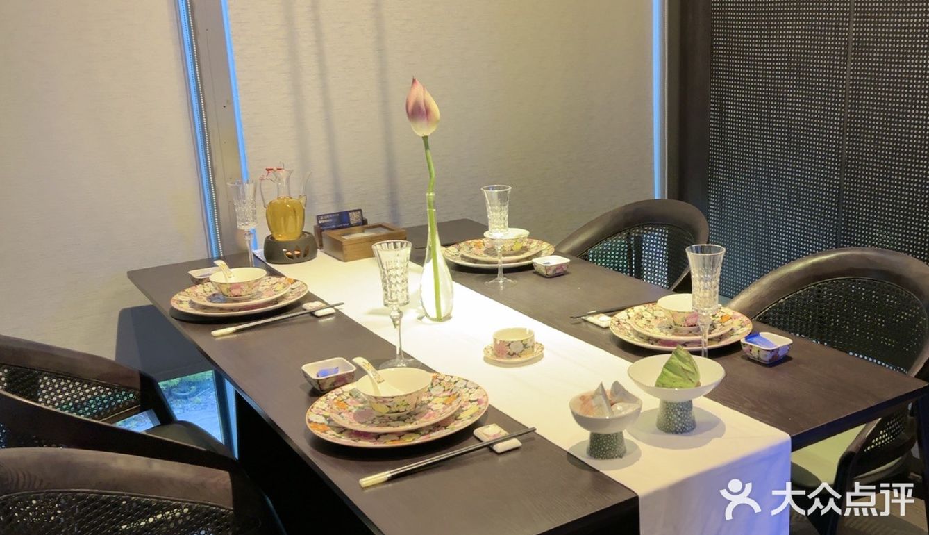 菜品随便点，是不会踩雷的，每道美食都有它独到的灵魂味道