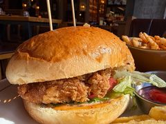 加州汉堡-COMMUNE幻师(五角场店)