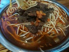 -薛记襄阳香辣牛肉面(平安路店)