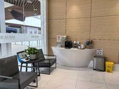 -瑞尔齿科(上海长风大悦城店)