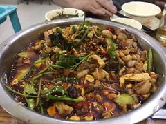 -周良天山牛杂城(天山路总店)
