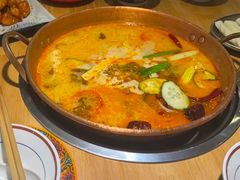 -洱火云南酸菜牛肉火锅(石景山当代商城店)