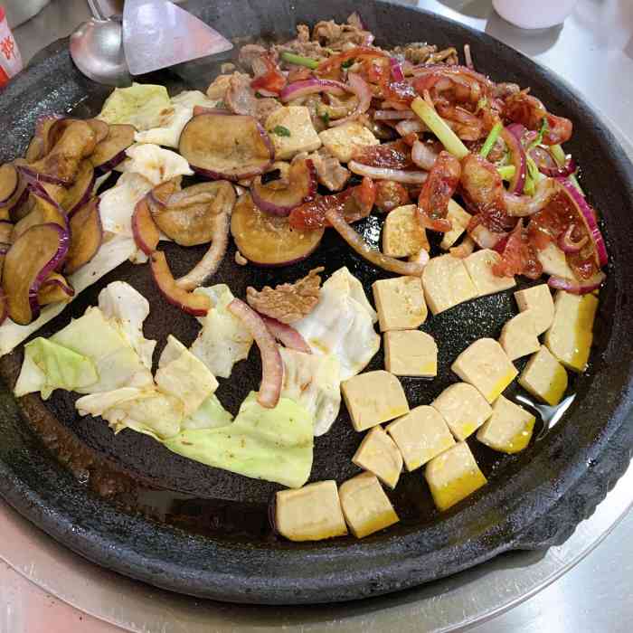 樵夫餐饮大方沙坝烙锅店