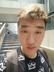 -侨治发型