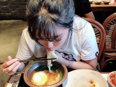 -老牌坊云南鱼豆花火锅(哈西万达店)