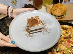 -必胜客(东大桥店)