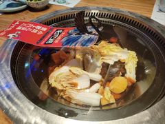 -山河屯铁锅炖·非遗东北菜(南山店)