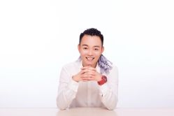 -Ly形象设计