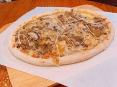 烤牛肉披萨-I HOLIC艾豪丽披萨(KKone店)