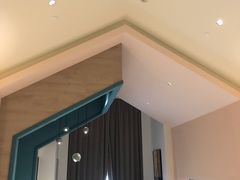 -上海虹桥中心爱琴海亚朵S酒店