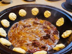 宽粉-万里闯关东铁锅炖菜馆(高新旗舰店)