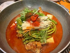 土豆排骨火锅（辣）-喇喇排骨火锅·传统韩式脊骨汤(望京西园总店)