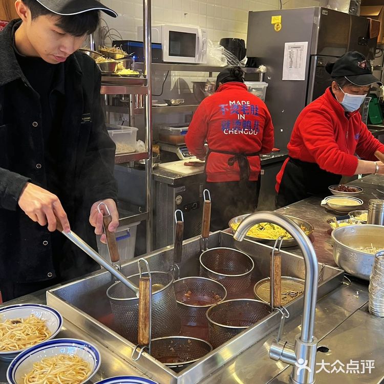 成都探店｜价格感人份量实在的牛油麻辣烫