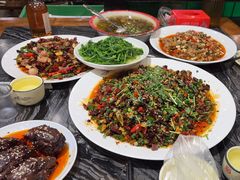 -江湖黑大兔(杨家坪店)