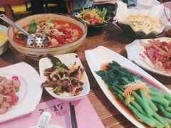 -胡桃里音乐酒馆(环亚凯瑟琳广场店)