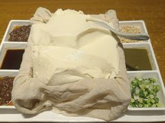 -95号酱骨·一块豆腐(展春园西路店)