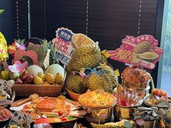 -雍容荟帝王蟹活龙虾展台自助(IFS黑金店)