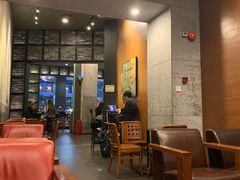 大堂-星巴克臻选(深圳皇庭广场分店)