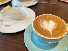 -Fridi Patisserie Cafe